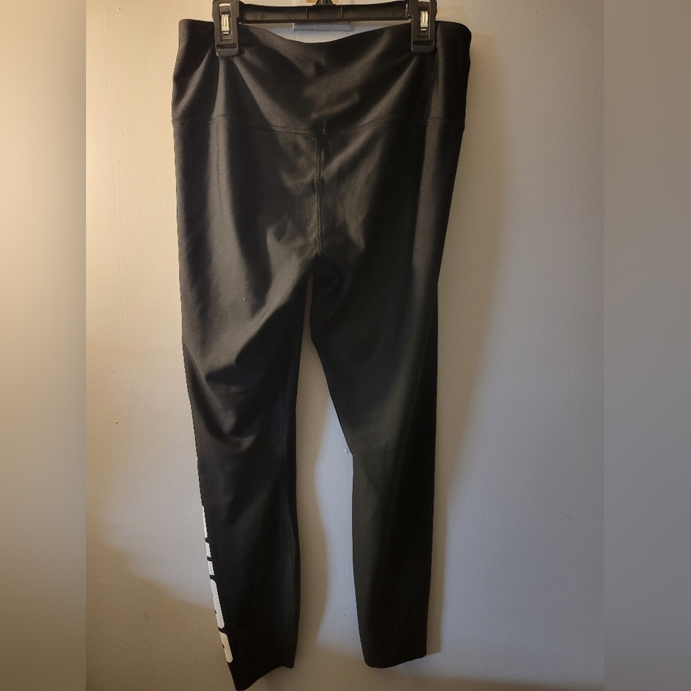 Puma Black Leggings with Logo - Picture 2 of 5